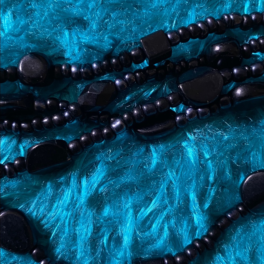 Black Five-Strand Beaded Necklace - Picture 15 of 16